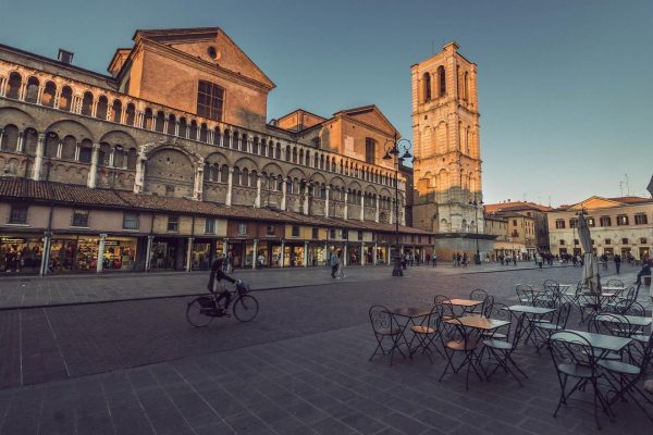 Casa Vacanze Le Mura - Visitare Ferrara